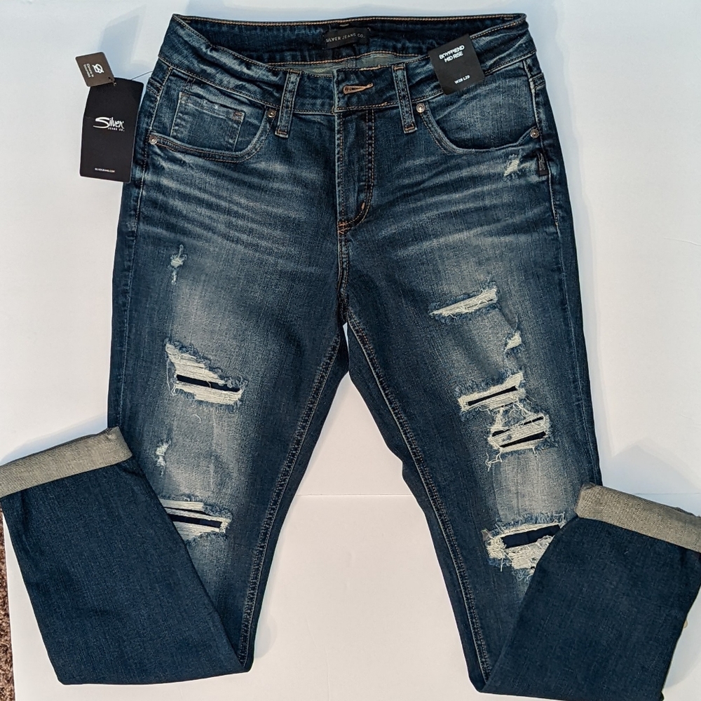 NWT Silver Jeans Boyfriend Style Dark Wash Distressed Denim! W28/L29